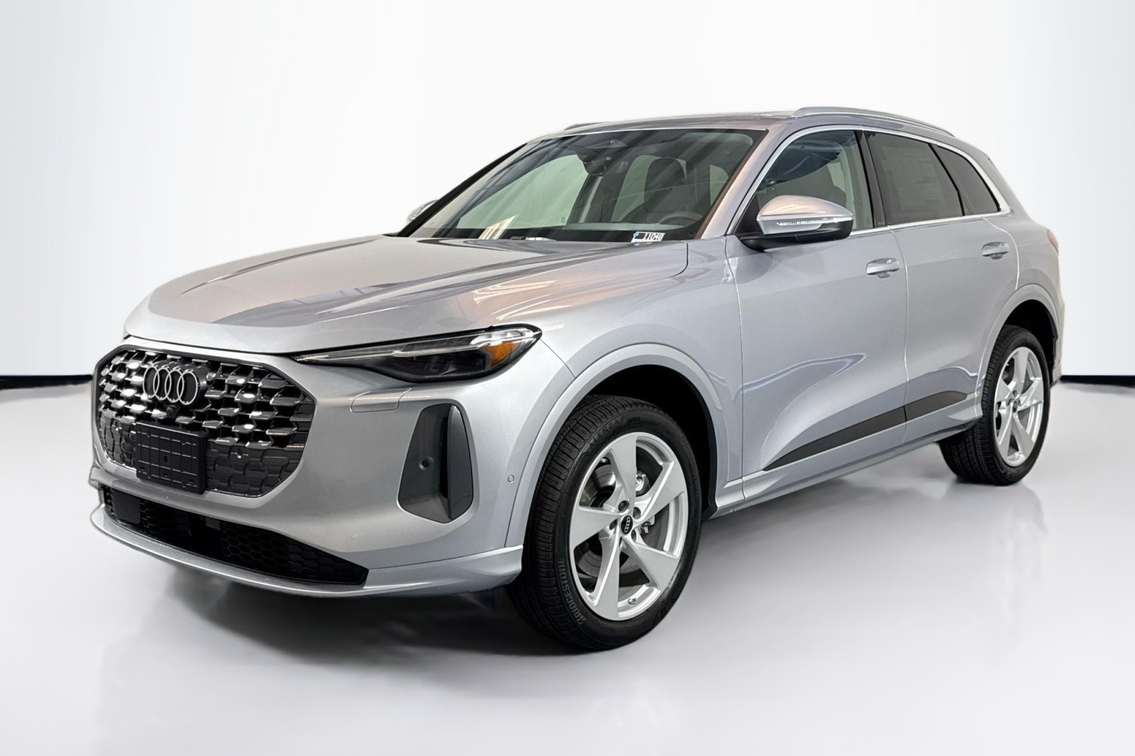 2025 Audi New Q5 Premium Plus's photo