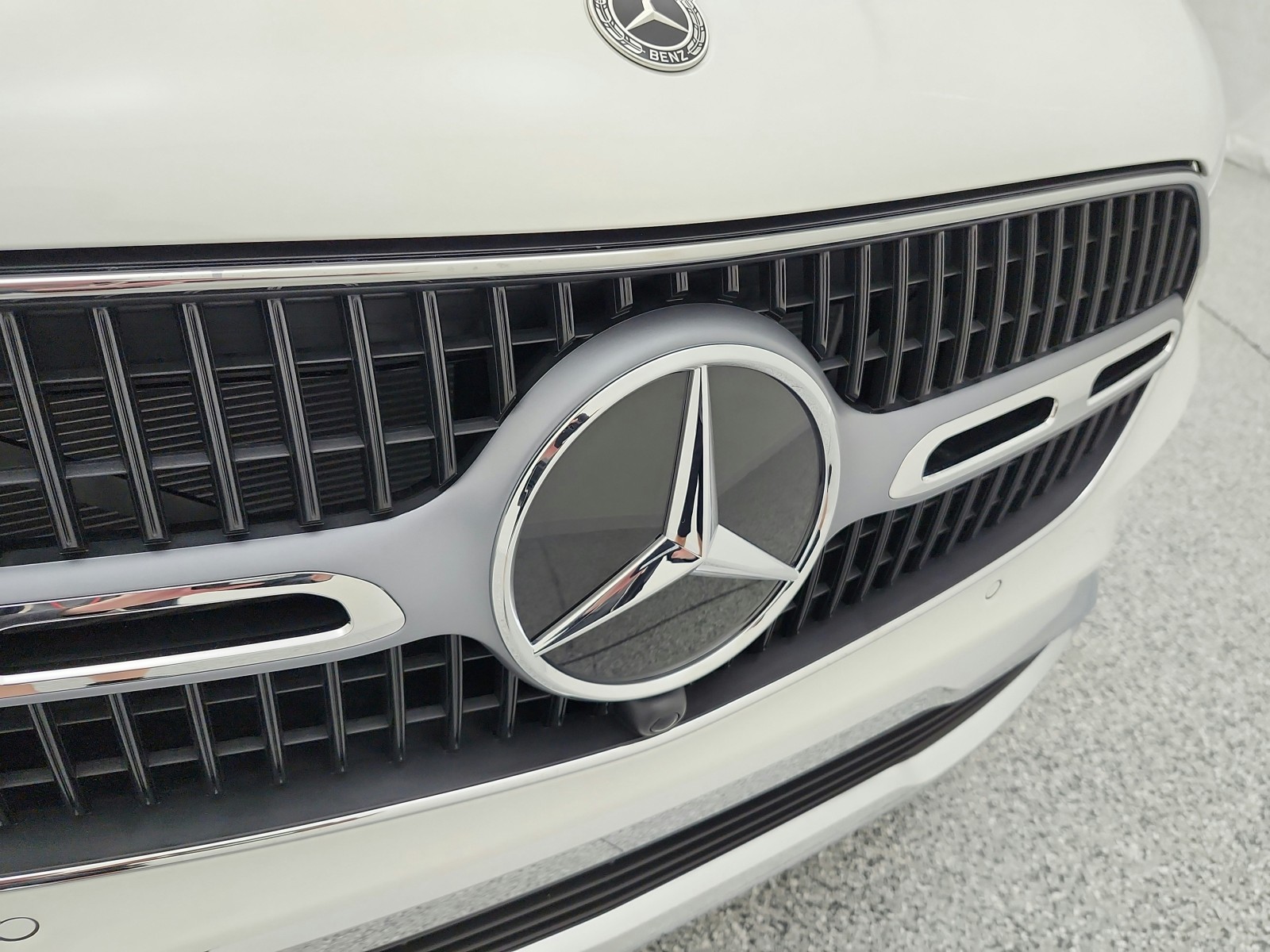 New 2026 Polar White Mercedes-Benz GLC 300 image 14