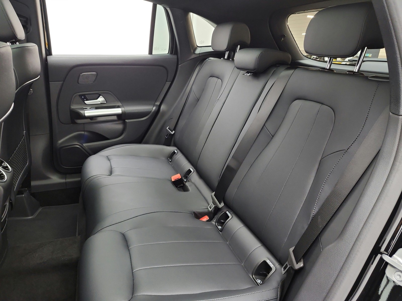 New 2026 Night Black Mercedes-Benz GLA 250 SUV image 11