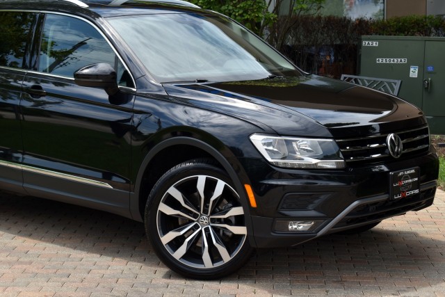 2020 Volkswagen Tiguan One Owner Heated Front Seats Side Steps Rear Camera Blind Spot MSRP $35,785 5