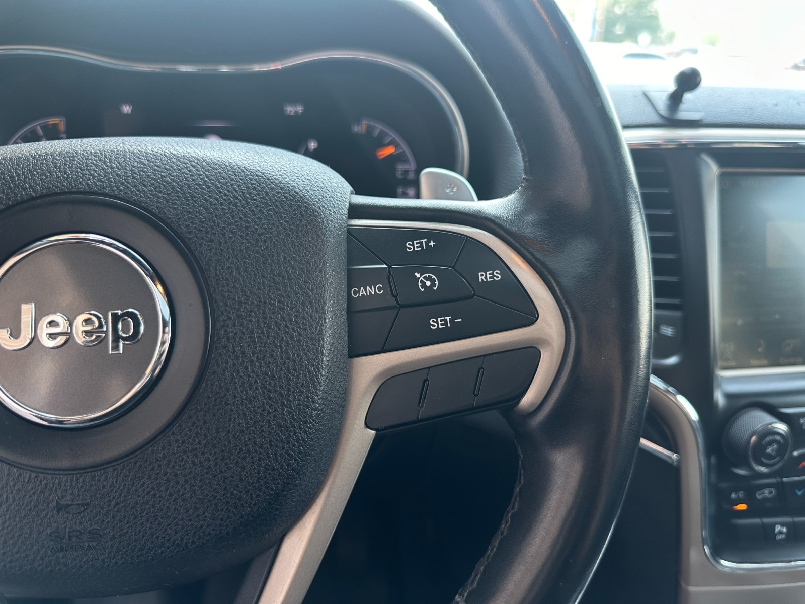 2017 Jeep Grand Cherokee Limited 75th Anniversary Edition 14