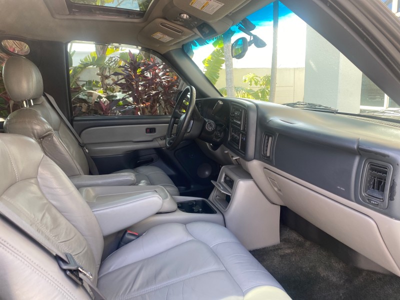 2001 Chevrolet Suburban LT Z71 1 FL 4WD 44 SERVICES NO ACCIDENTS in ,