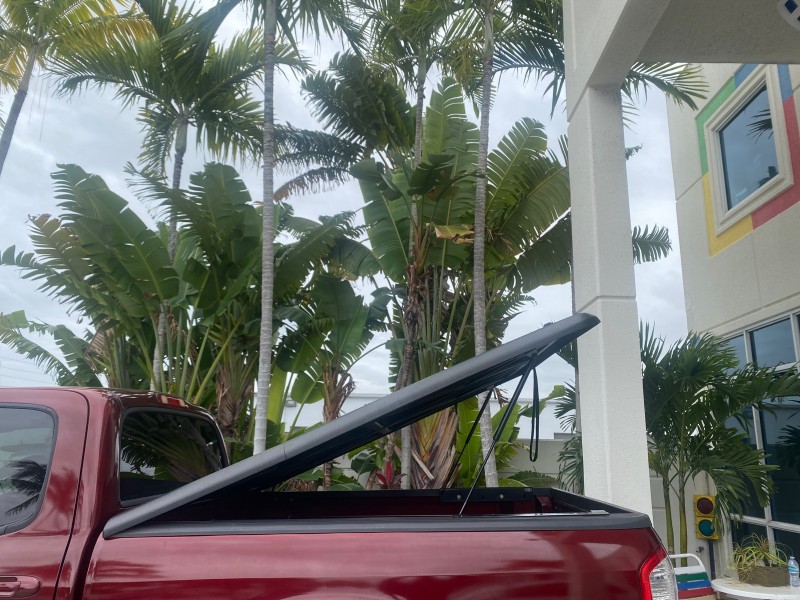 2006 Toyota Tundra SR5 4 DR CREW LOW MILES 93,838 in ,