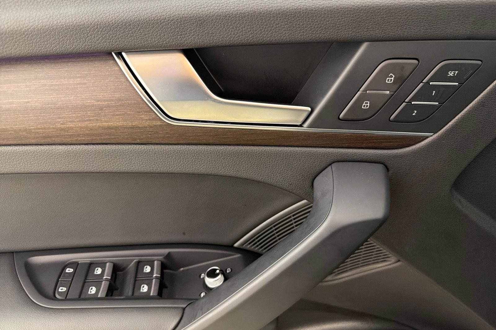 Used 2023 District Green Metallic Audi S line Prestige 45 TFSI quattro image 10