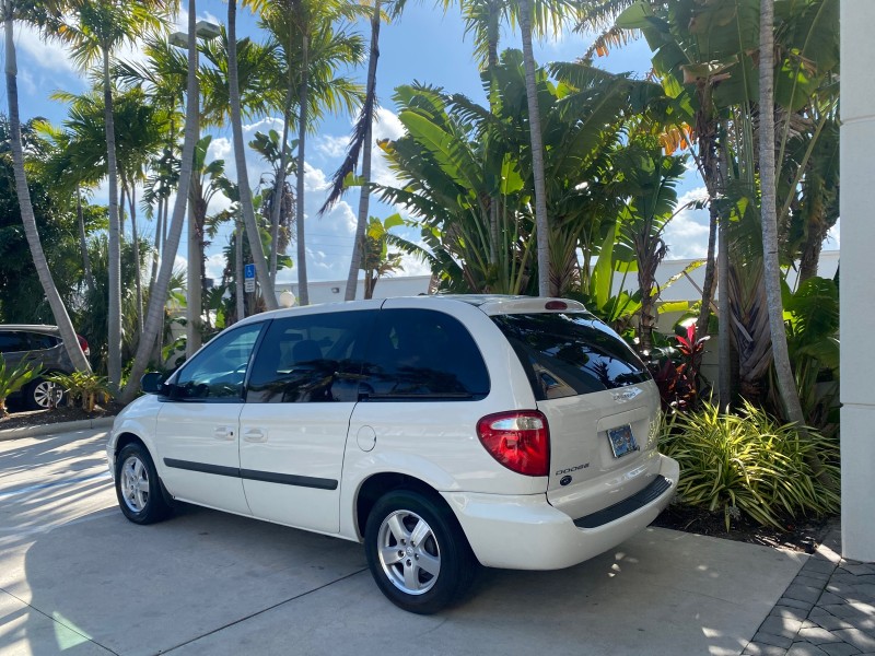 2006 Dodge Caravan SXT LOW MILES 28,367 1 OWNER HANDICAP LIFT in , 