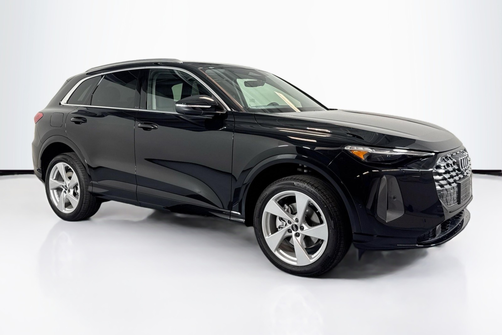 New 2025 Mythos Black Metallic Audi Premium Plus 2.0 TFSI quattro image 3