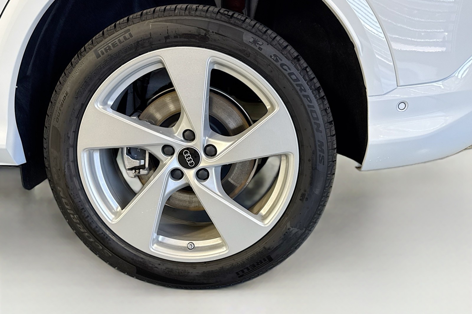 New 2025 Glacier White Metallic Audi Premium Plus 2.0 TFSI quattro image 29