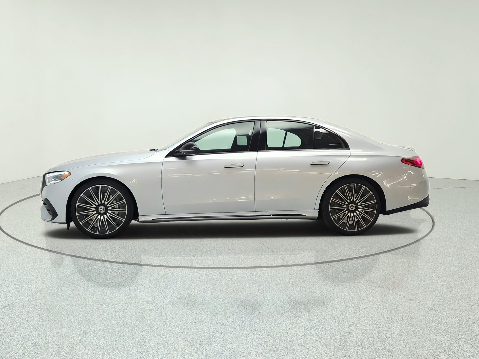 New 2027 Cirrus Silver Metallic Mercedes-Benz E 450 4MATIC® Sedan image 8