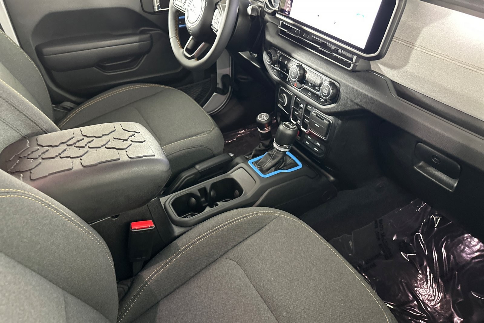 Used 2024 SILVER Jeep Sport S image 15