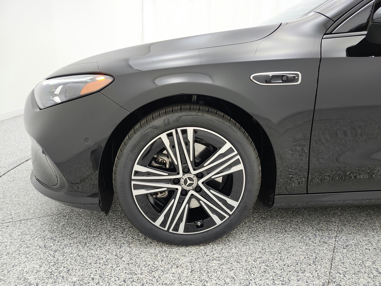 New 2027 Night Black Mercedes-Benz CLA 220 Hybrid FWD image 13