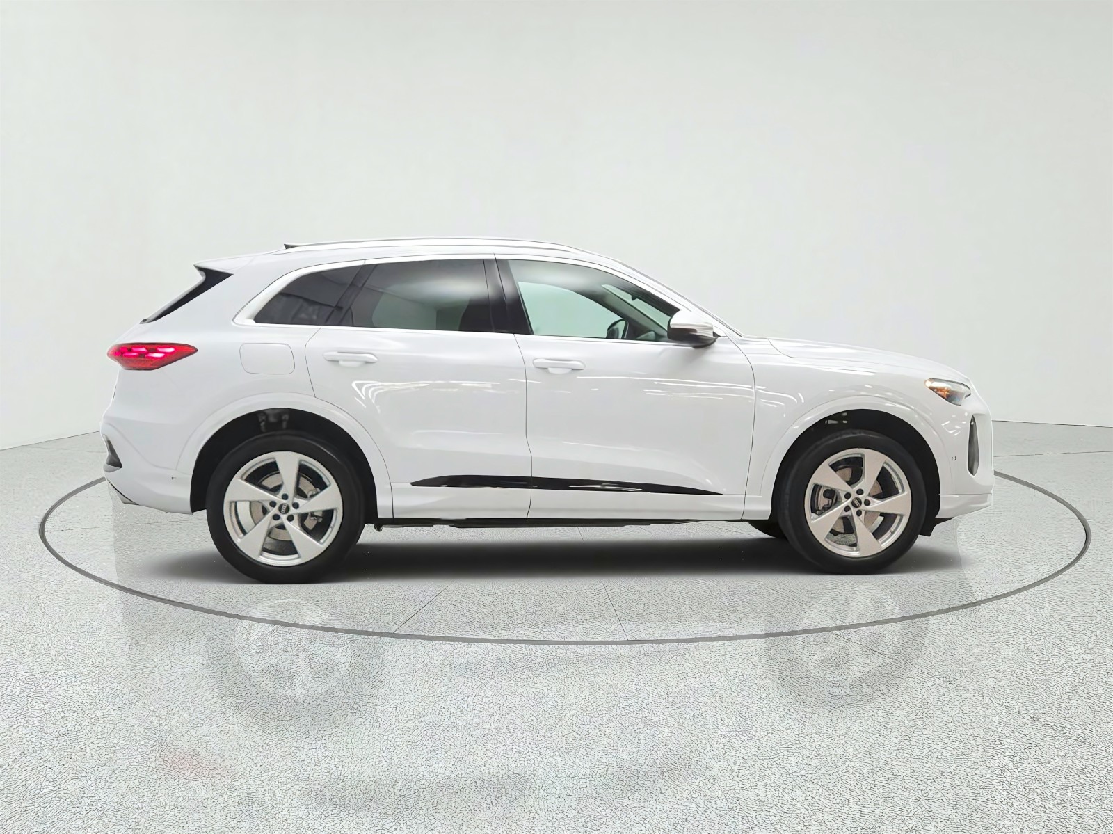 Used 2025 Glacier White Metallic Audi Premium Plus image 4