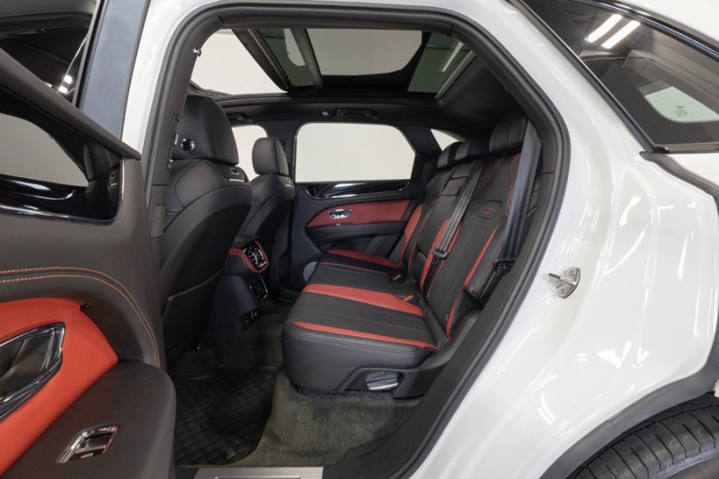 2022 Bentley Bentayga Bentayga S ($242,125 MSRP) *ONLY 13,000 MILES* *FULL PPF* in , 