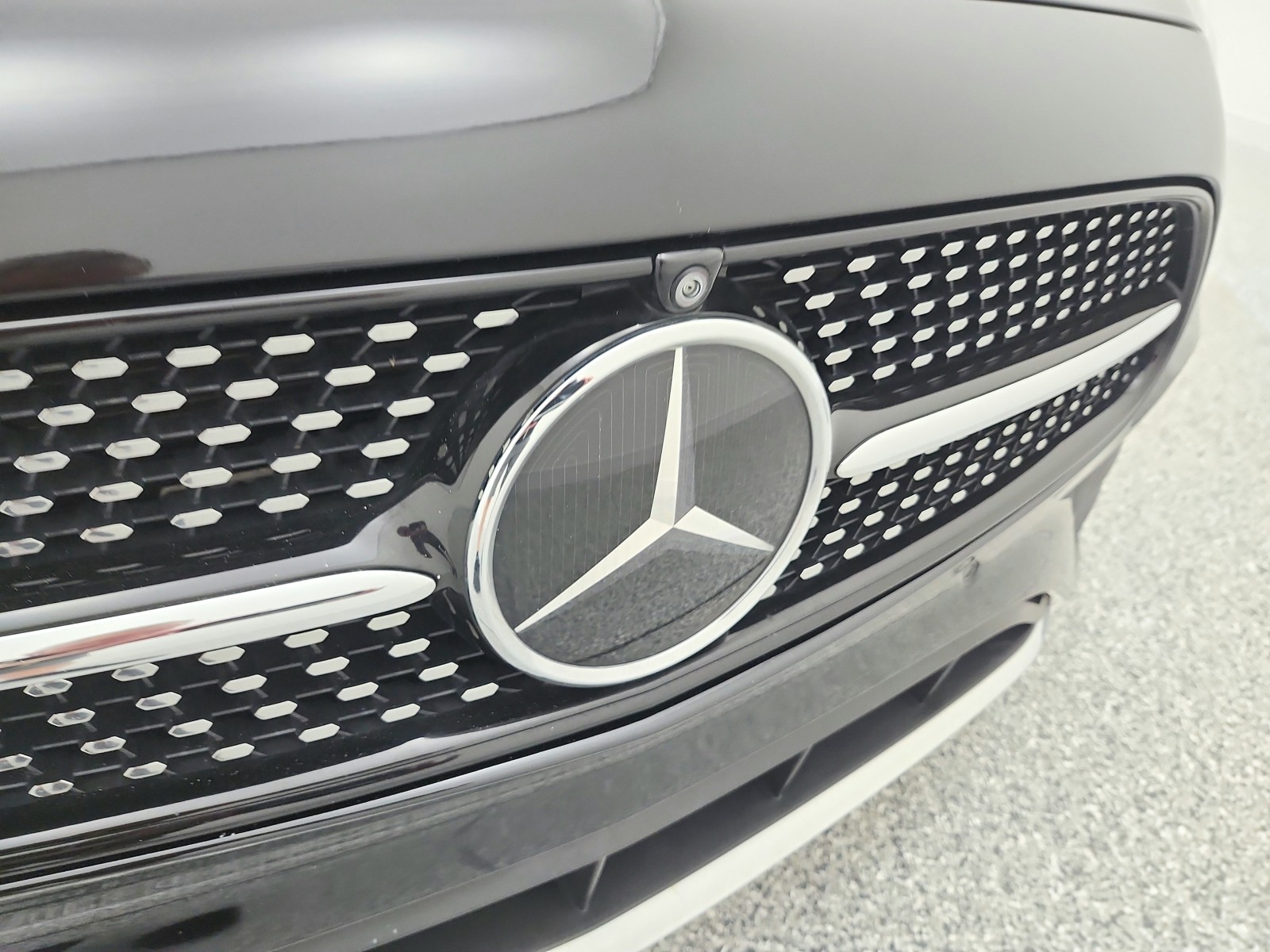 Used 2022 Black Mercedes-Benz E 450 4MATIC® Sedan image 18