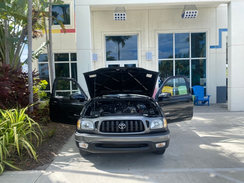 2002 Toyota Tacoma 1 OWNER AUTO AC 4 CYL in , 
