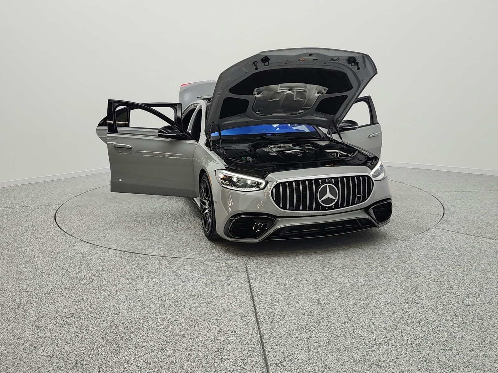 Used 2024 MANUFAKTUR Alpine Grey Mercedes-Benz AMG® S 63 E 4MATIC Sedan image 2