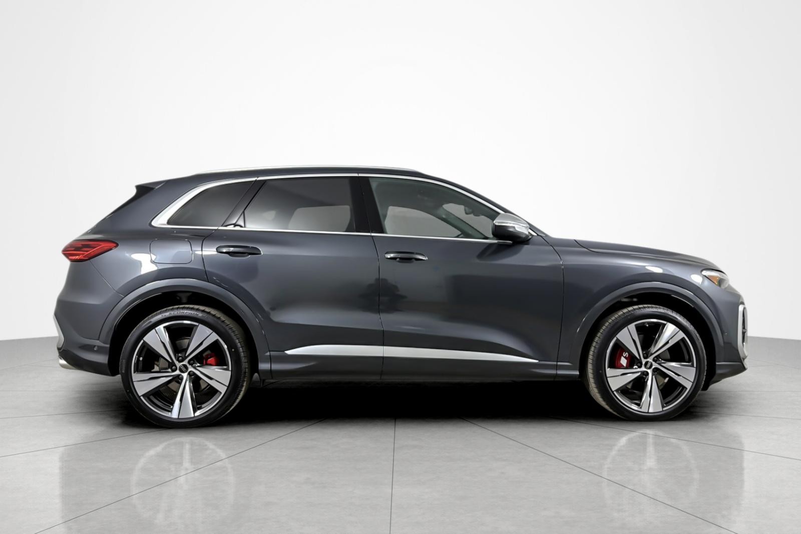 New 2026 Tambora Gray Metallic Audi Premium Plus 3.0 TFSI quattro image 7