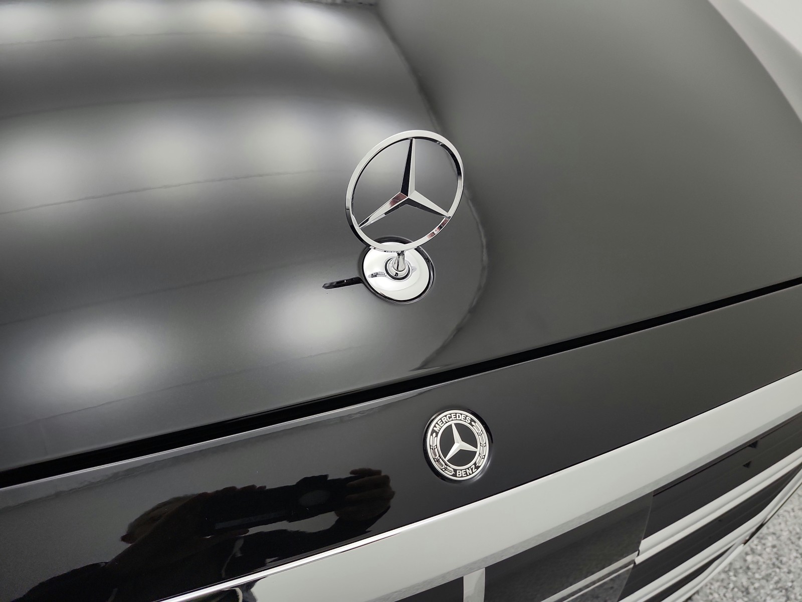 New 2026 Obsidian Black Metallic Mercedes-Benz S 580 image 13