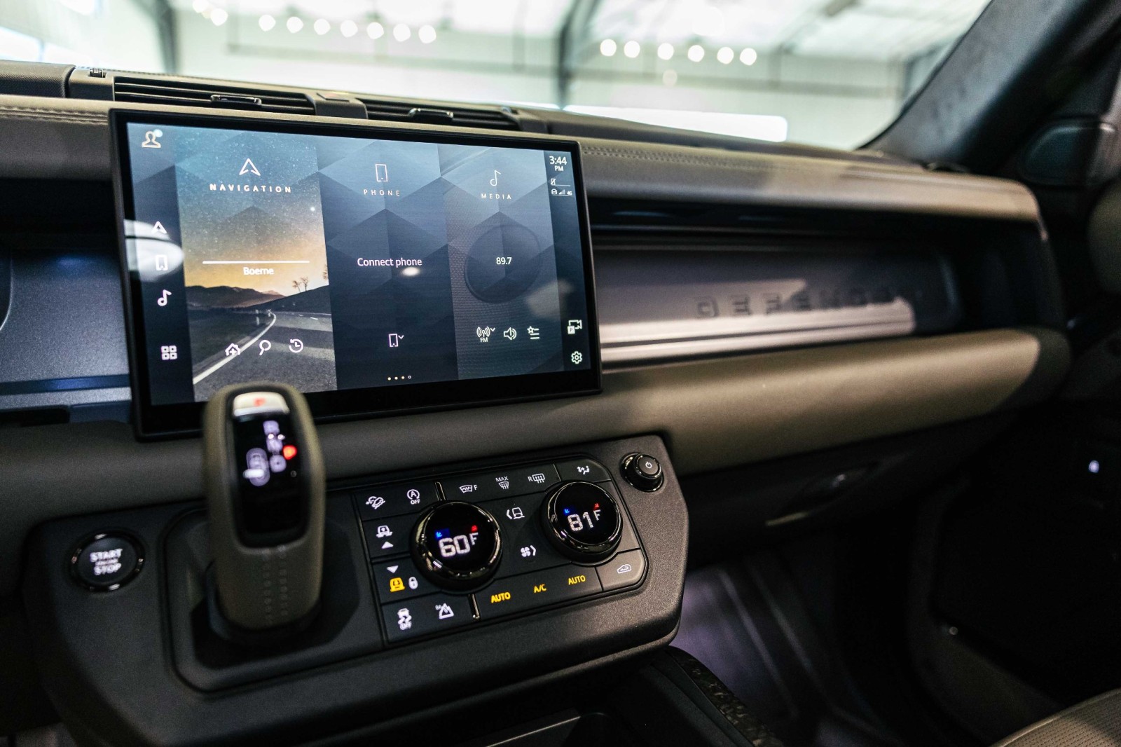 Used Car 2025 Land Rover Defender  Octa Edition One For Sale Under $180,000 In Boerne, Texas