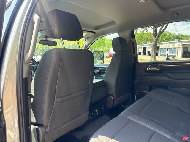 ChevroletSilverado 2500HD35
