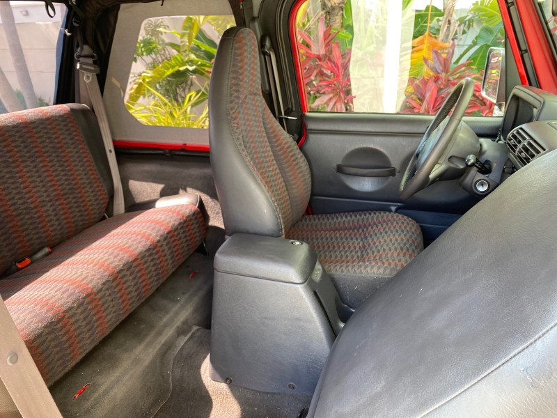 1999 Jeep Wrangler Sport AUTO AC 4.0 6 CYL LOW MILES 92,727 in , 