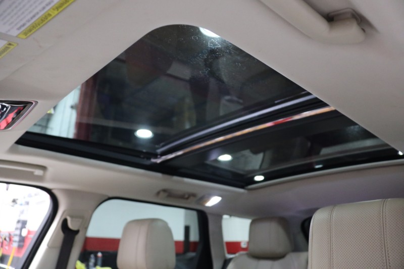 2016 Land Rover Range Rover Sport V8 Supercharged 4dr Suv in ,