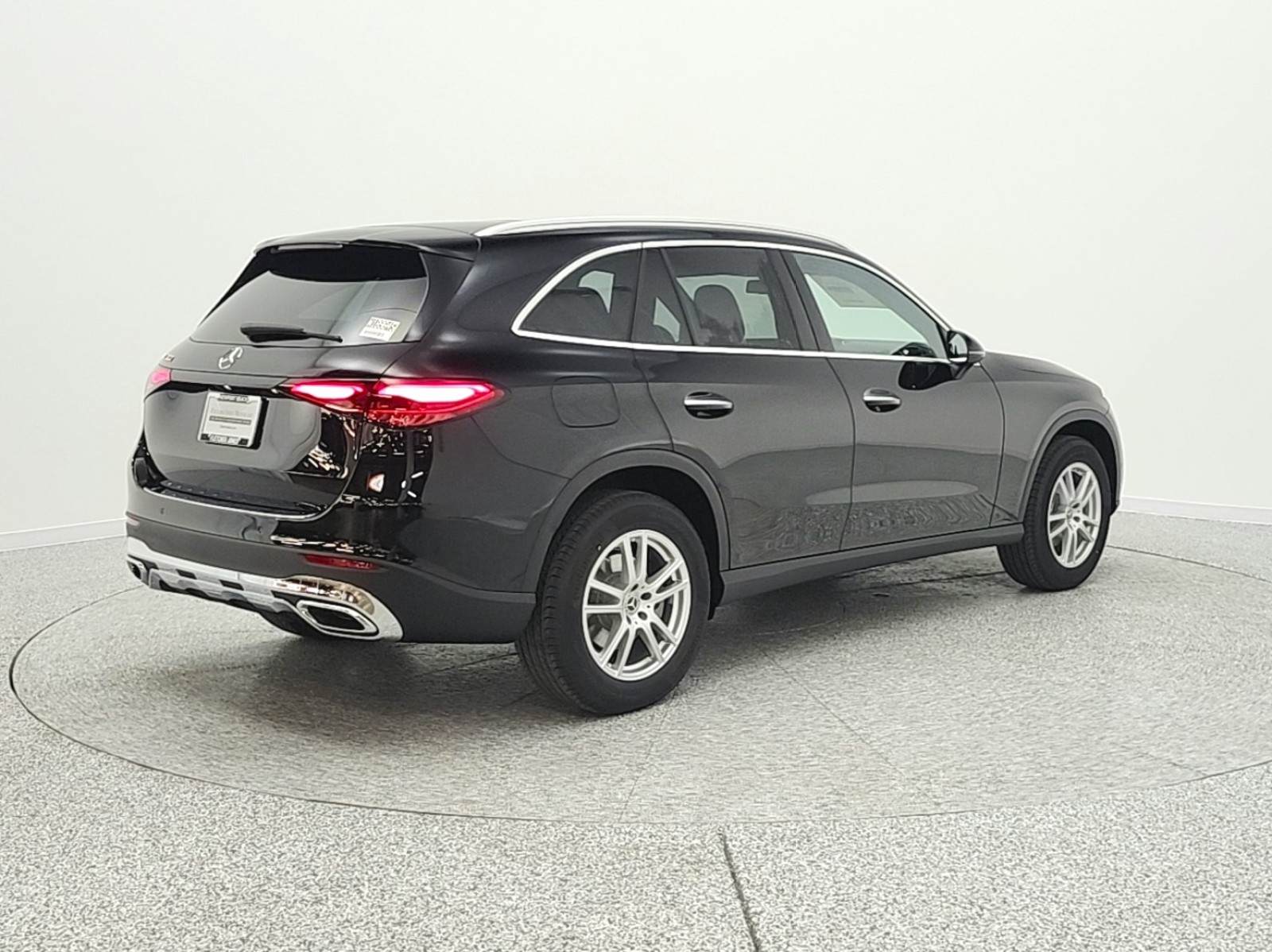 New 2026 Black Mercedes-Benz GLC 300 image 5