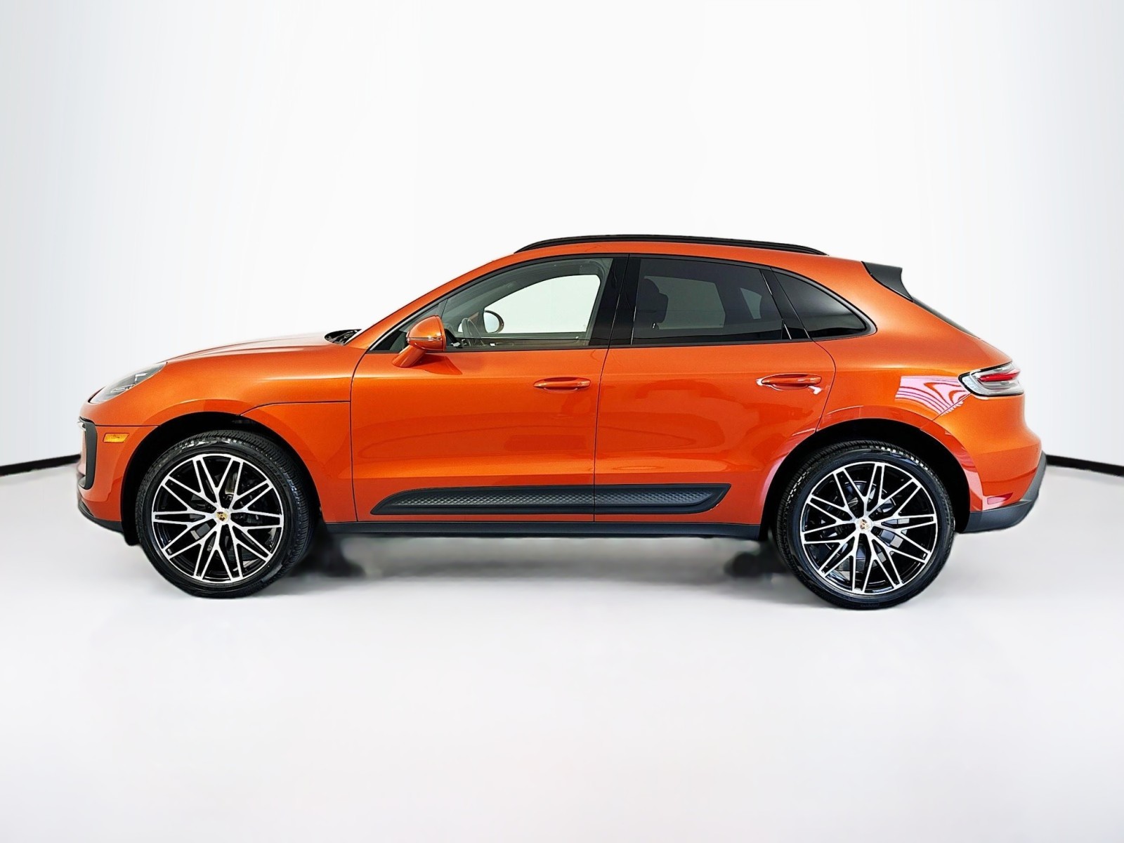 2024 Porsche Macan  8