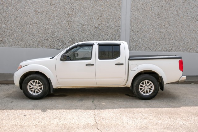 2017 Nissan Frontier SV V6 11