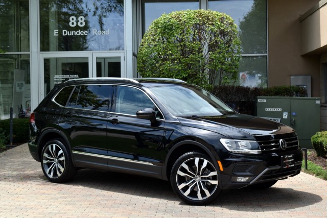 2020 Volkswagen Tiguan One Owner Heated Front Seats Side Steps Rear Camera Blind Spot MSRP $35,785 2