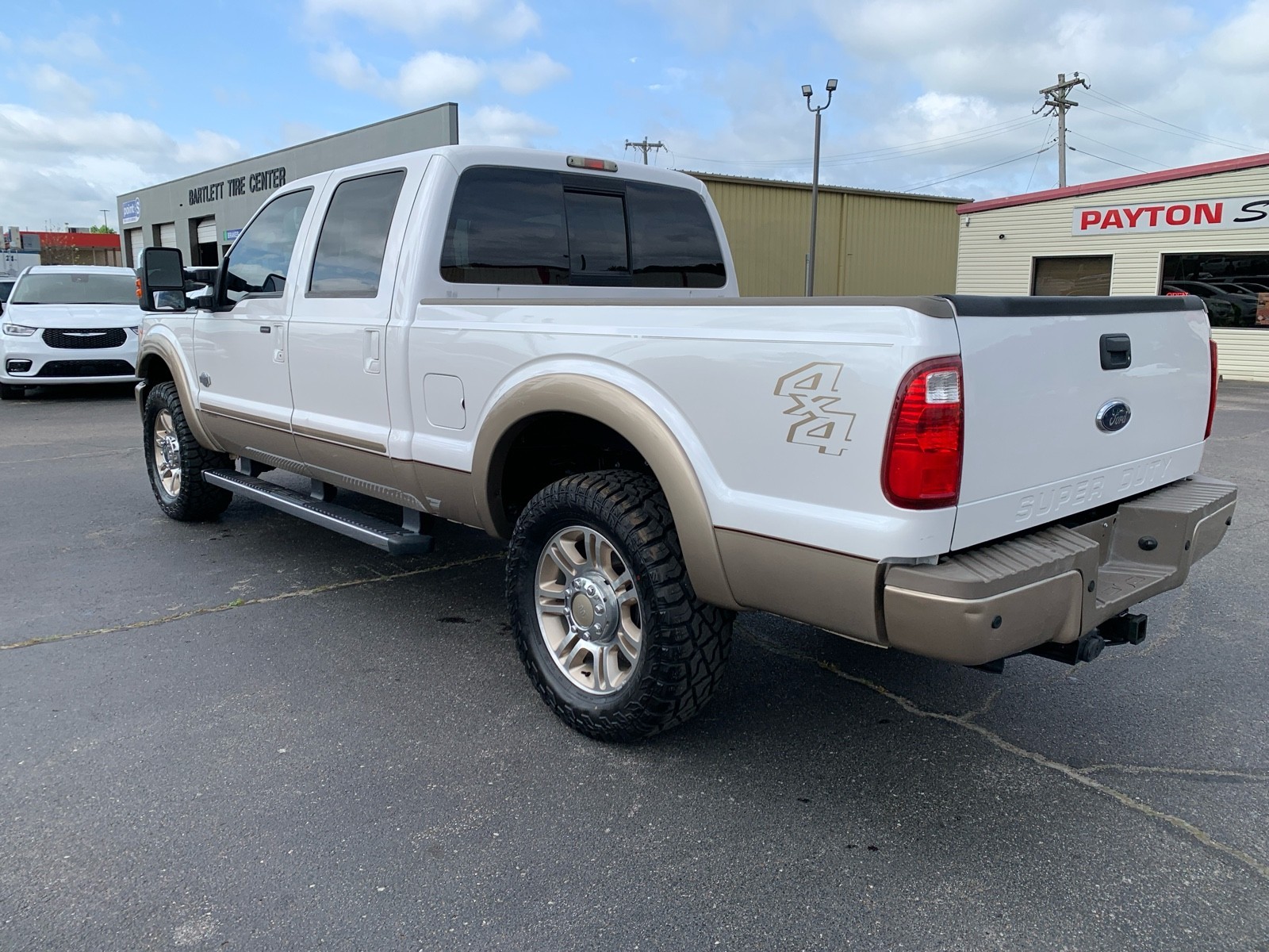 View vehicle photo 2
