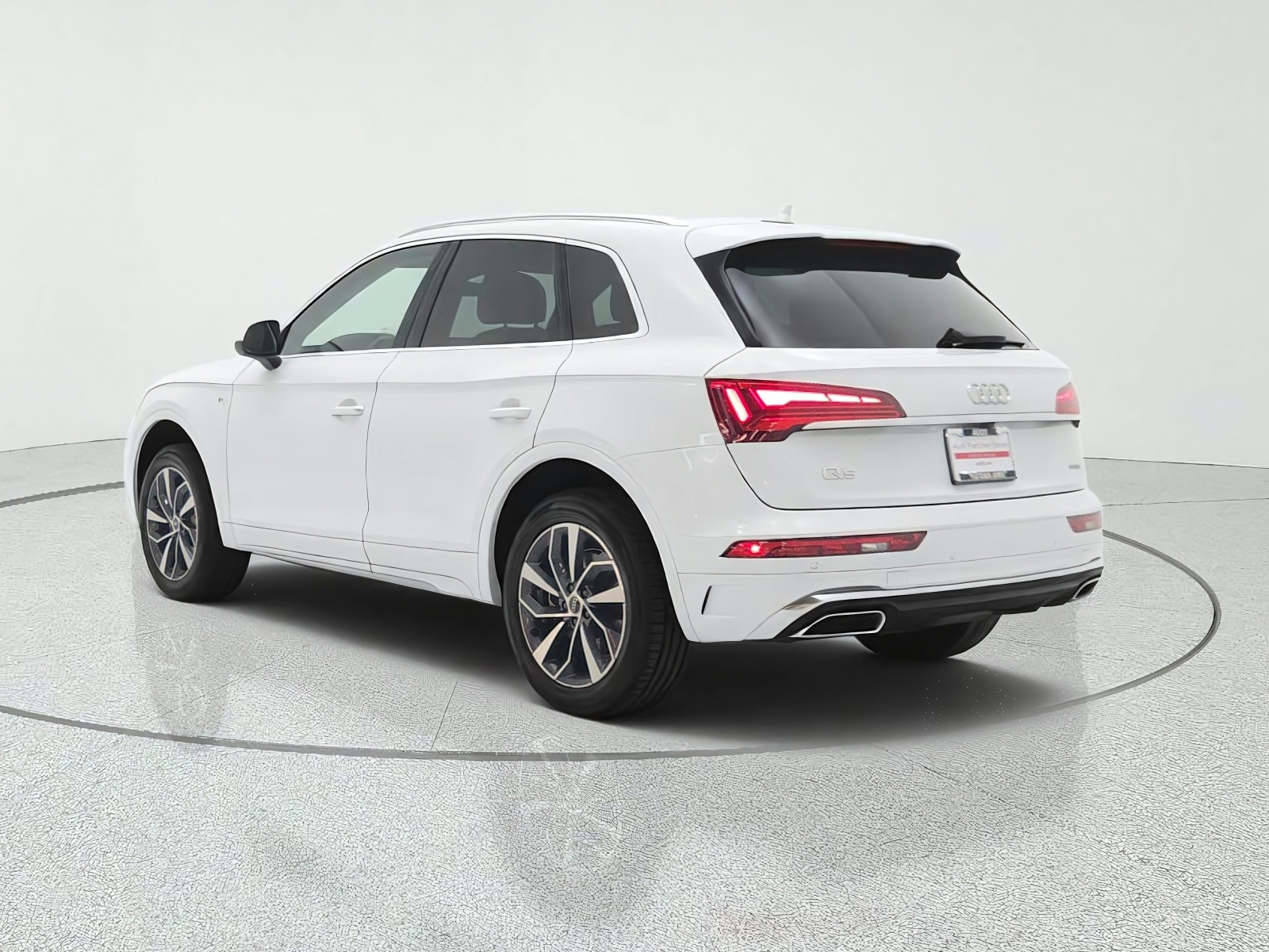 Used 2023 Glacier White Metallic Audi S line Premium image 7