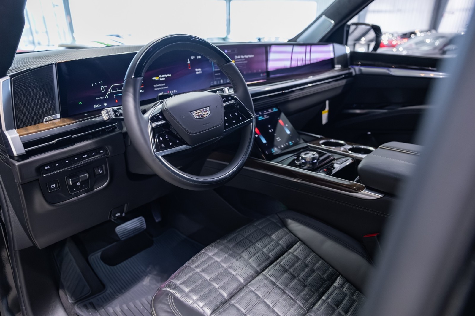 Used Car 2025 Cadillac Escalade  4wd Sport Platinum - Onyx Package For Sale Under $130,000 In Boerne, Texas