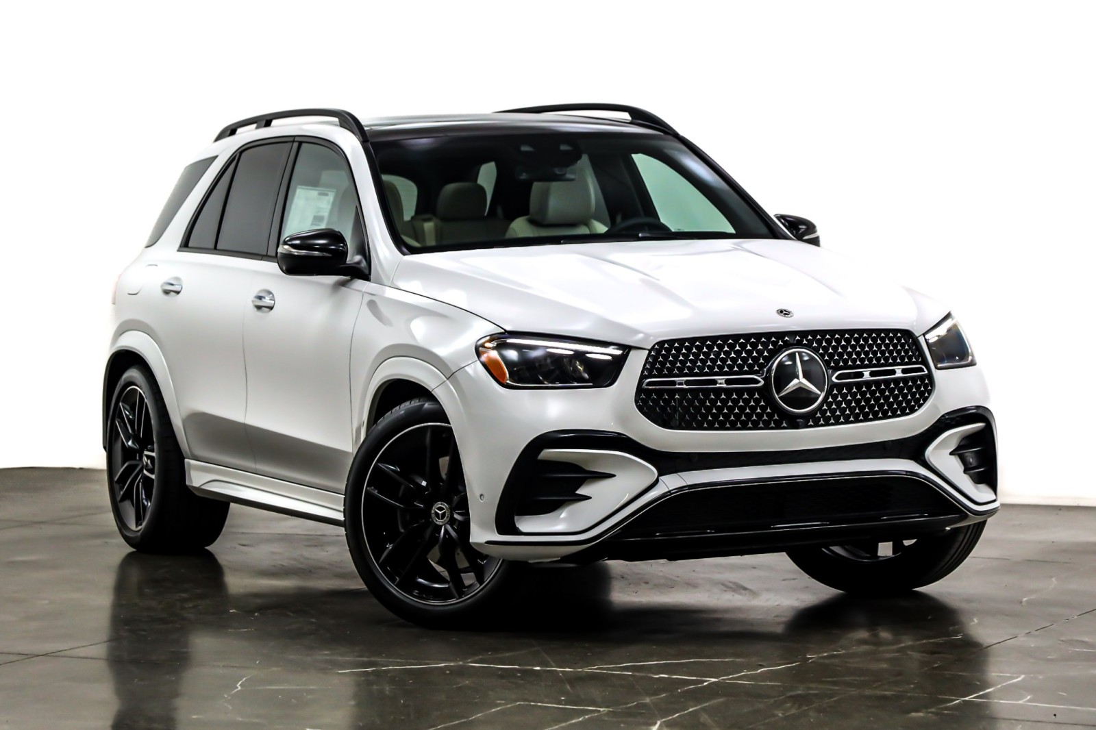 New 2024 MercedesBenz GLE GLE 580 SUV in Newport Beach N173041