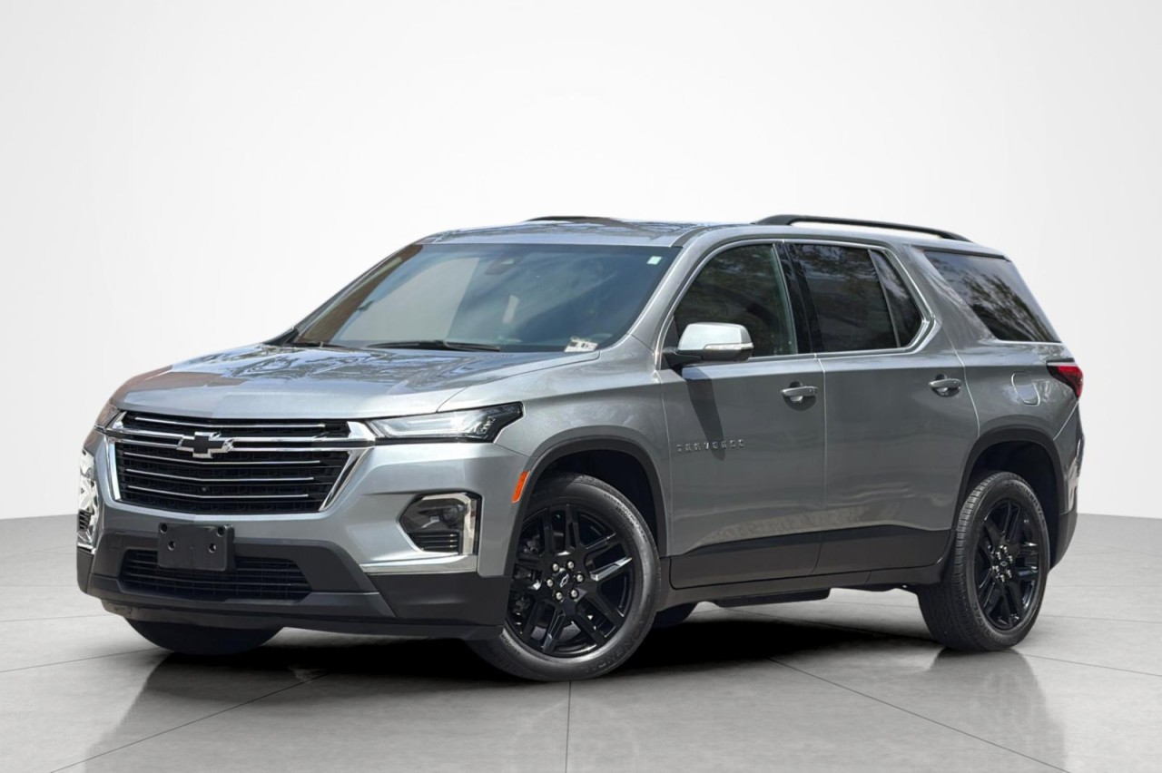 2023 Chevrolet Traverse 2023 Chevrolet Traverse LT Leather SUV