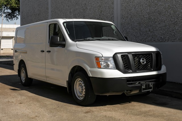 2021 Nissan NV Cargo S 8