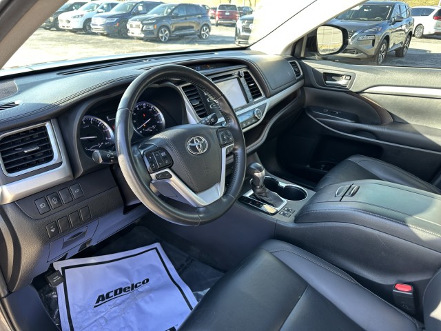 2019 Toyota Highlander XLE 9