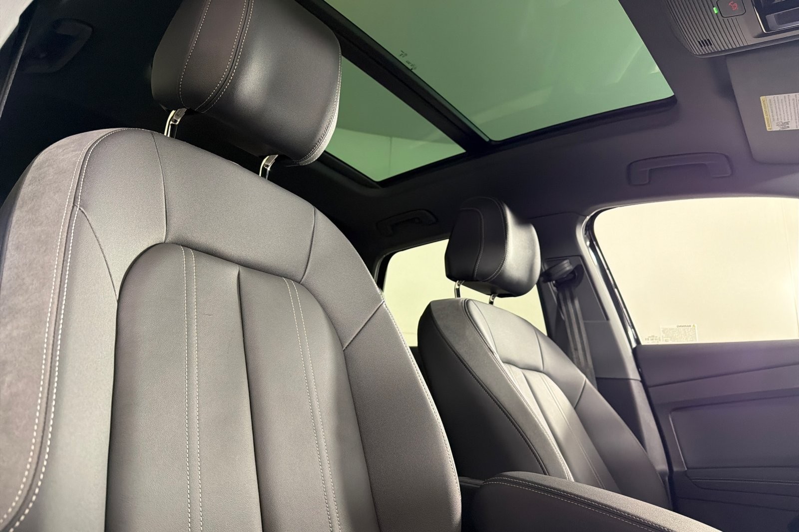 Used 2024 Mythos Black Metallic Audi Premium Plus 50 quattro image 16