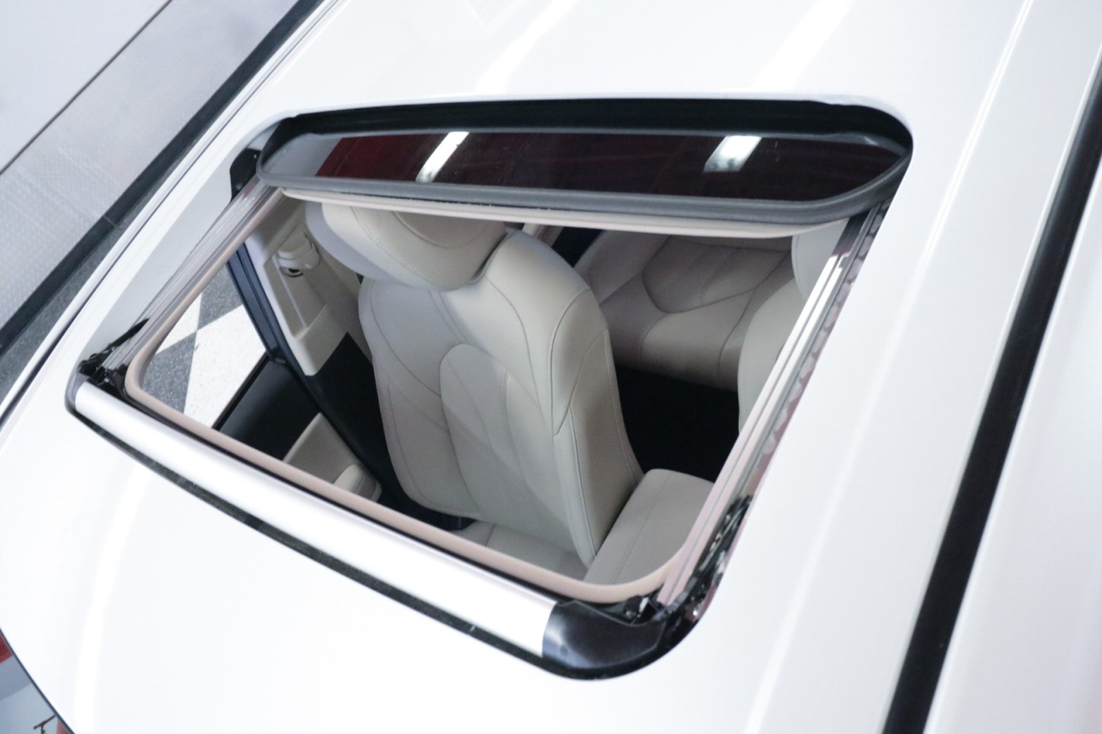 Used Car 2021 Toyota Avalon  Hybrid Xle For Sale Under $30,000 In Austin, Texas