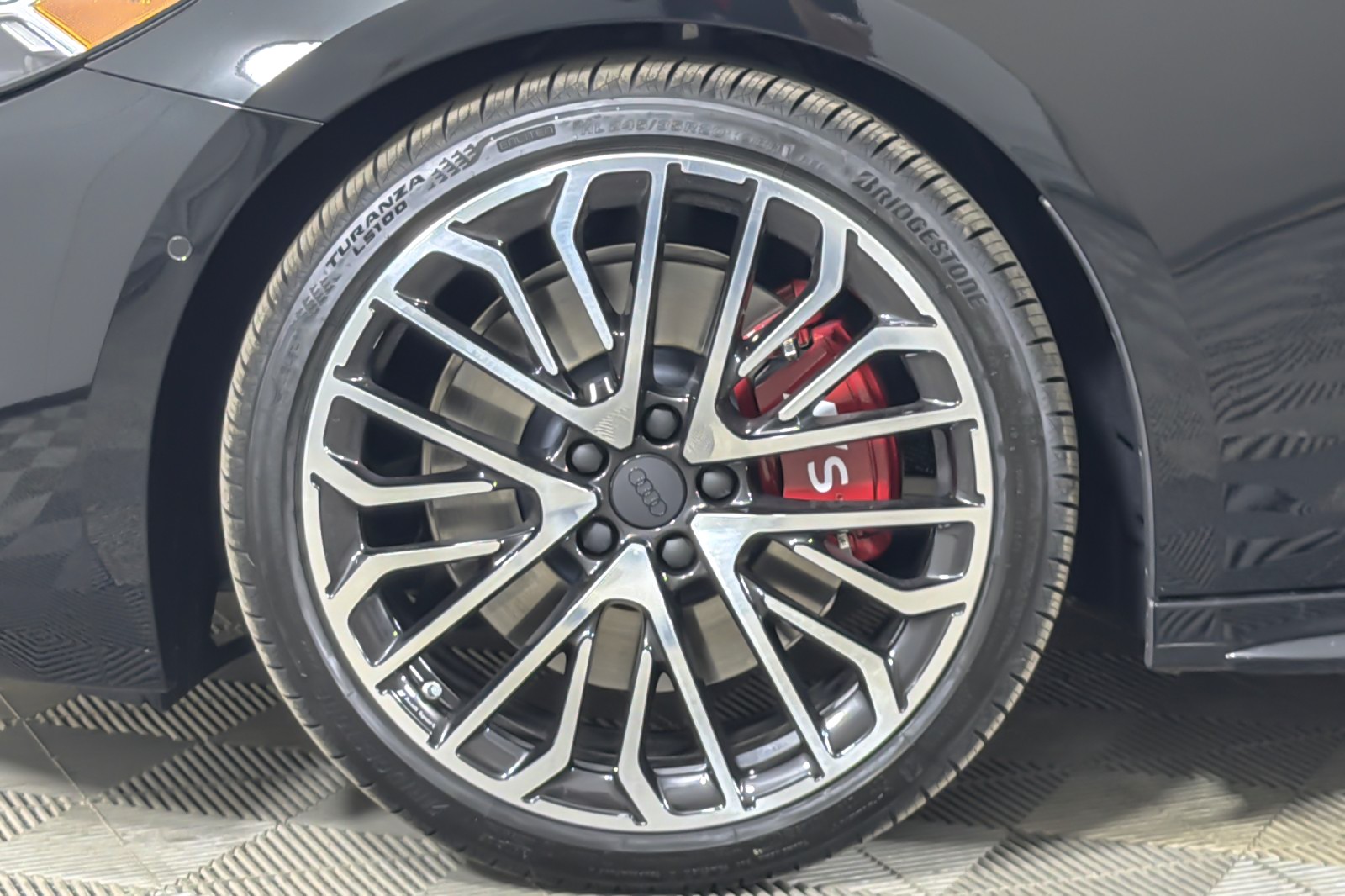 New 2026 Mythos Black Metallic Audi Premium Plus 3.0 TFSI quattro image 24