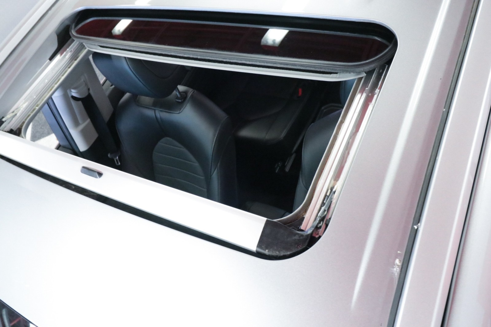 Used Car 2022 Toyota Highlander  Xle For Sale Under $35,000 In Austin, Texas