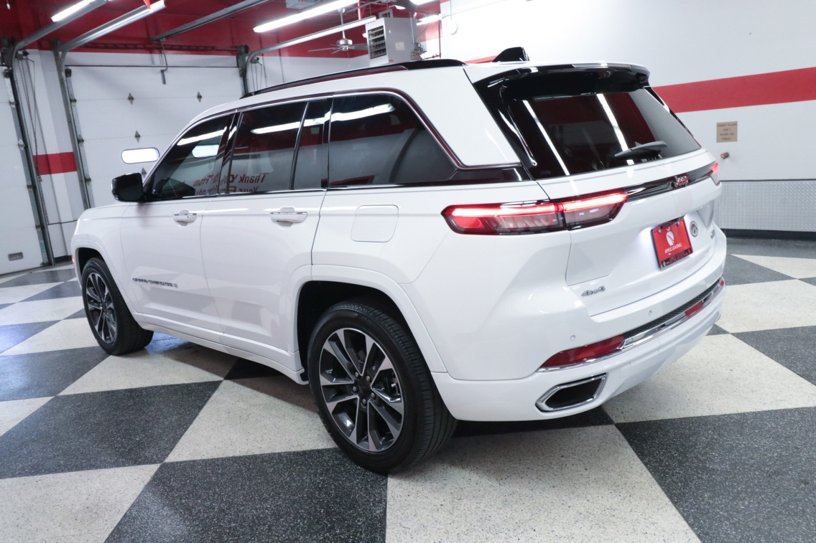 Used Car 2023 Jeep Grand Cherokee  Overland For Sale Under $50,000 In Austin, Texas
