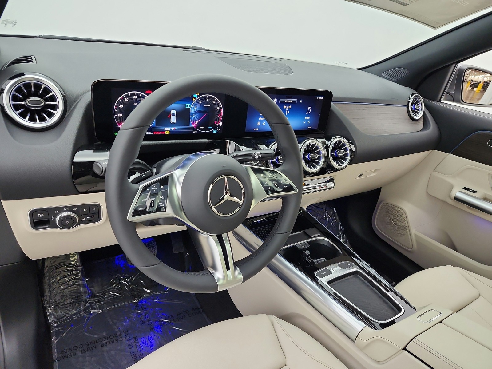 New 2026 Mountain Grey Metallic Mercedes-Benz GLA 250 image 9