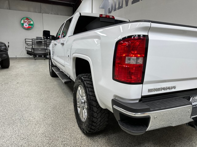 2018 GMC Sierra 2500HD SLT 4WD Duramax in , 