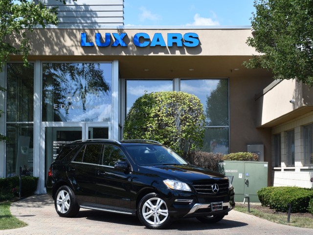 2015 Mercedes-Benz M-Class Navi Premium 1 Pkg. Moonroof Lane Tracking Wood/Le 1