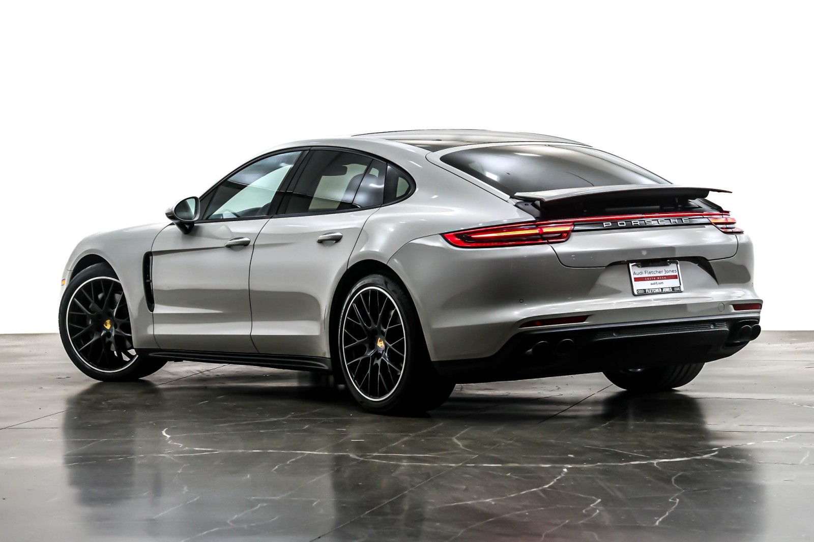 Used 2019 Chalk Porsche  image 11