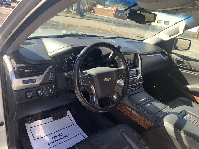 2019 Chevrolet Suburban Premier 10