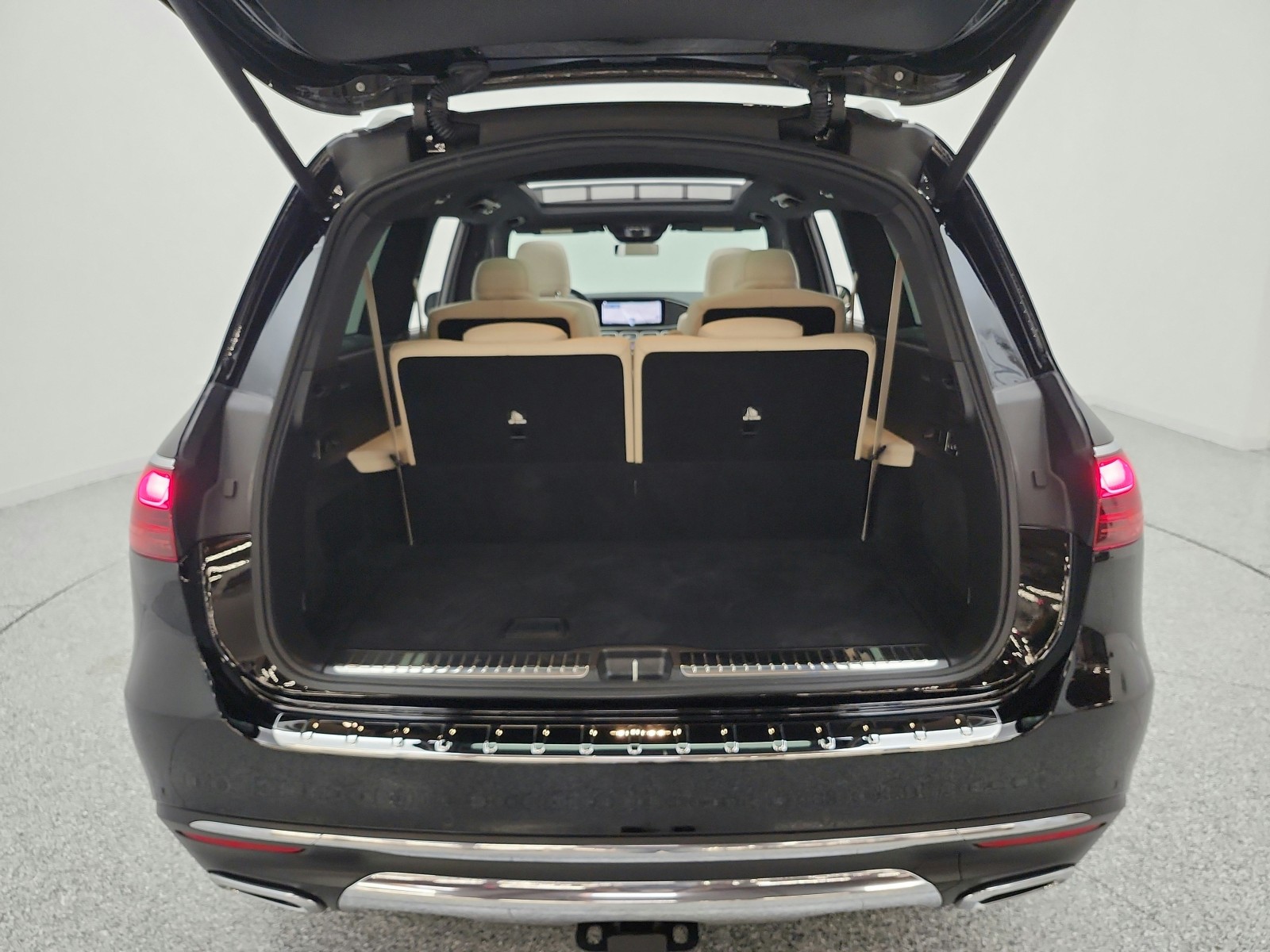 Certified Used 2025 Black Mercedes-Benz GLS 450 4MATIC® SUV image 27