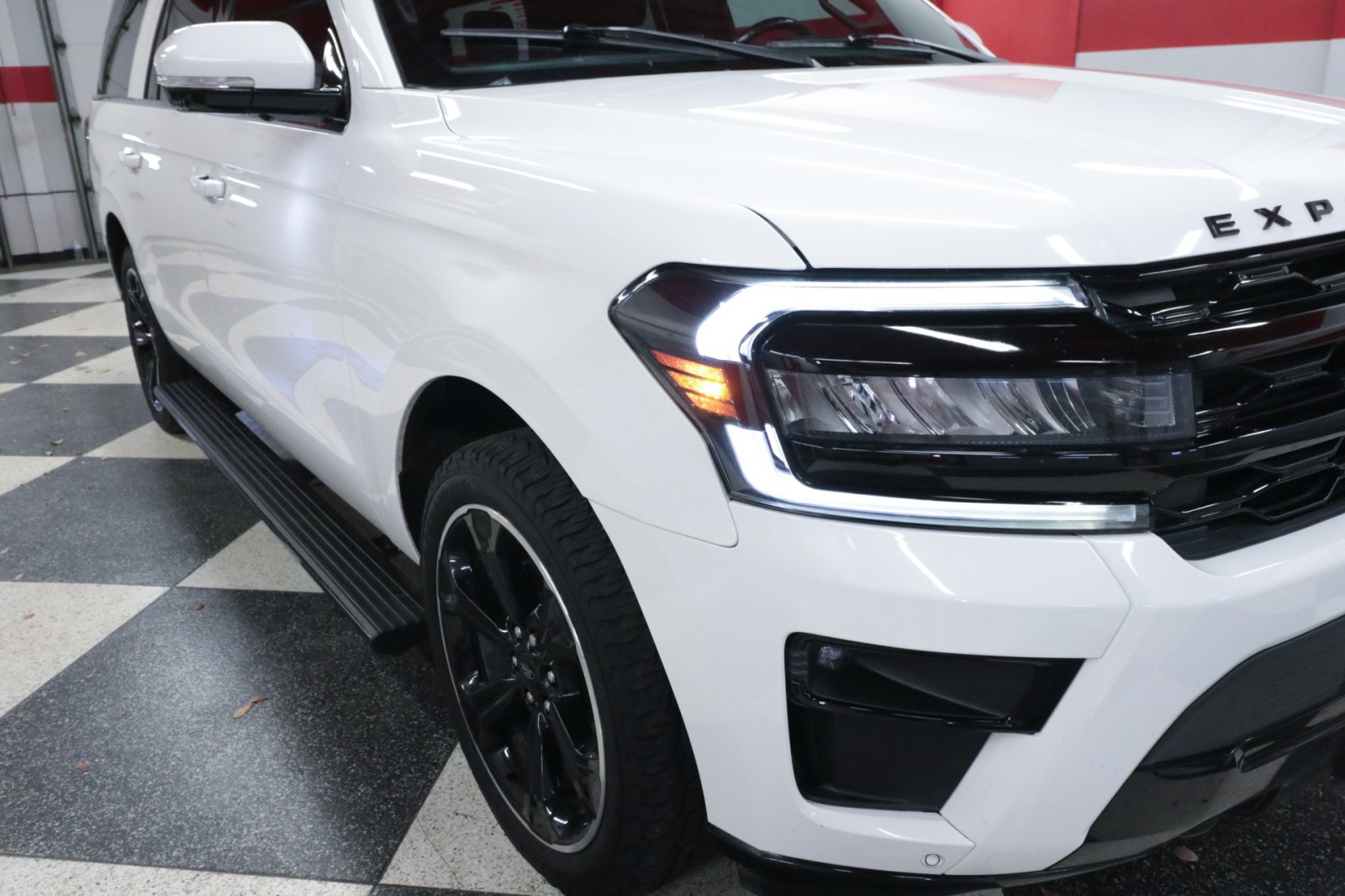 Used Car 2022 Ford Expedition Max  Limited For Sale Under $40,000 In Austin, Texas