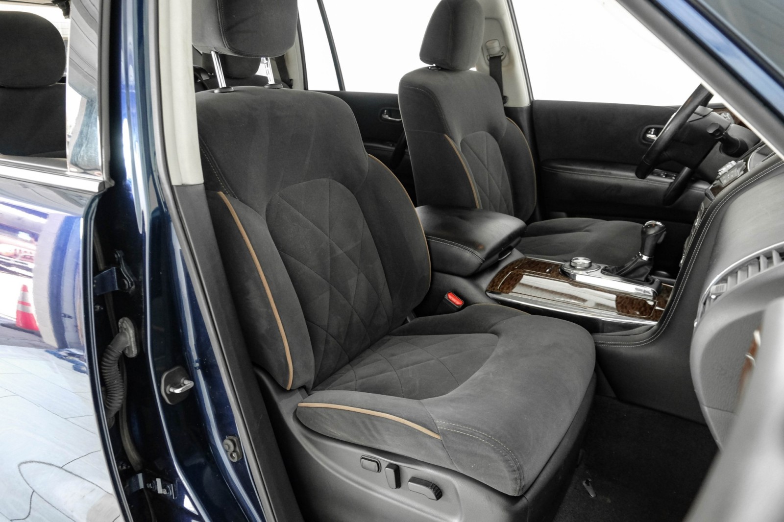 2018 Nissan Armada SV AWD NAVIGATION HEATED SEATS REAR CAMERA KEYLESS 34