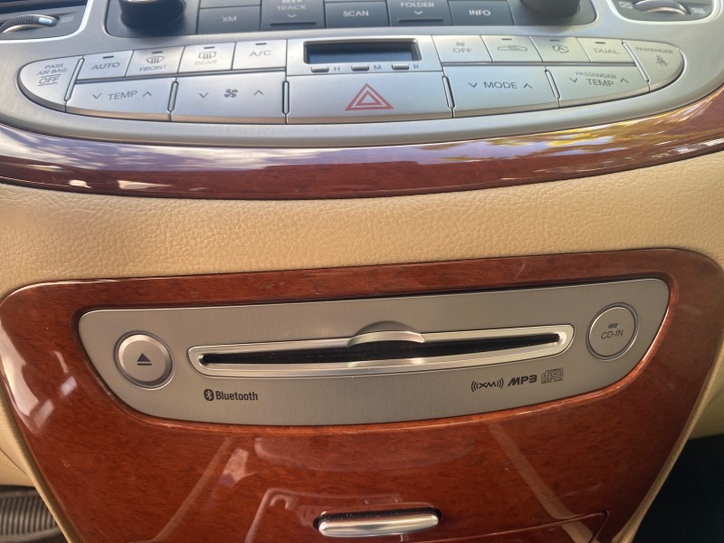 2013 Hyundai Genesis 3.8L LOW MILES 33,576 in , 